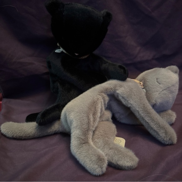 Maileg bundle of 2 SLEEPING KITTENS black & grey NWT - Picture 6 of 14